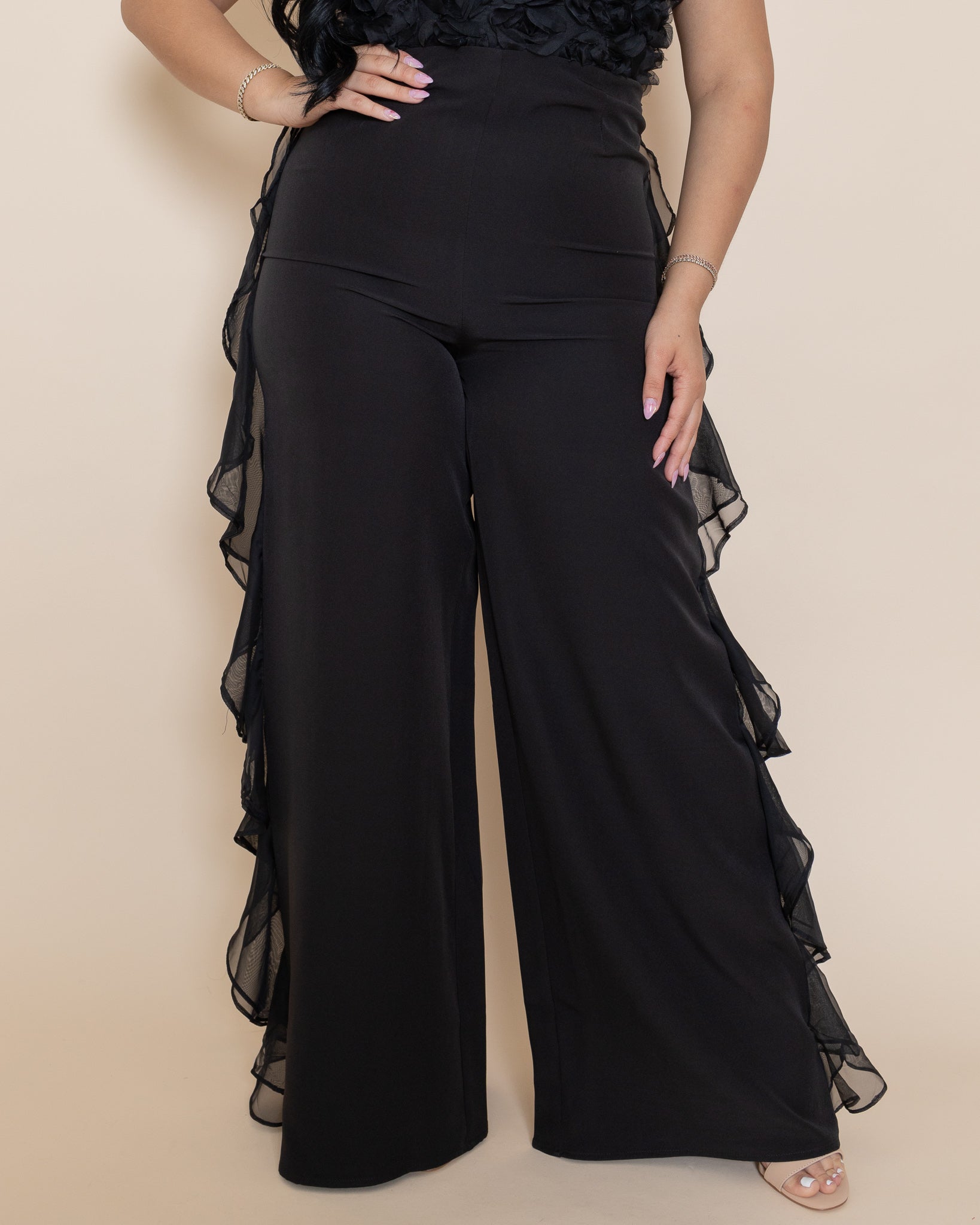 Romina Ruffle Pants ( Black)